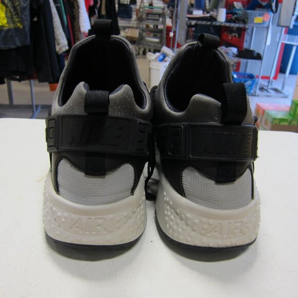 Nike Air Huarache Utility Mens 13 Pure Platinum/Wolf Grey/Black Shoe 806807-003 - Picture 6 of 10